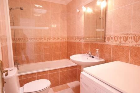 Amplio Apartamento Con Piscina Cerca De La Playa Нерха Экстерьер фото